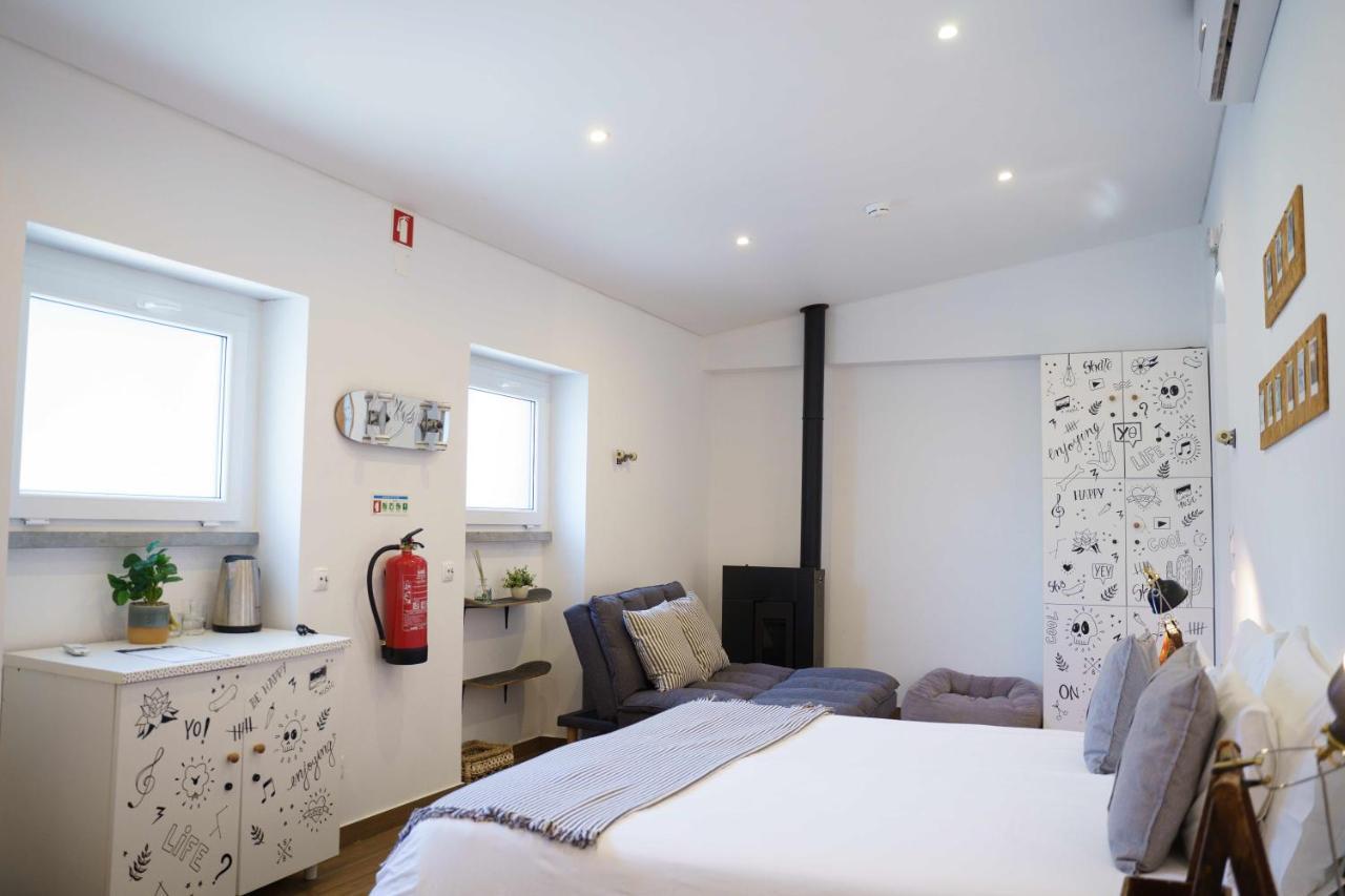 Azen Cool House Bed & Breakfast Azenhas do Mar Oda fotoğraf